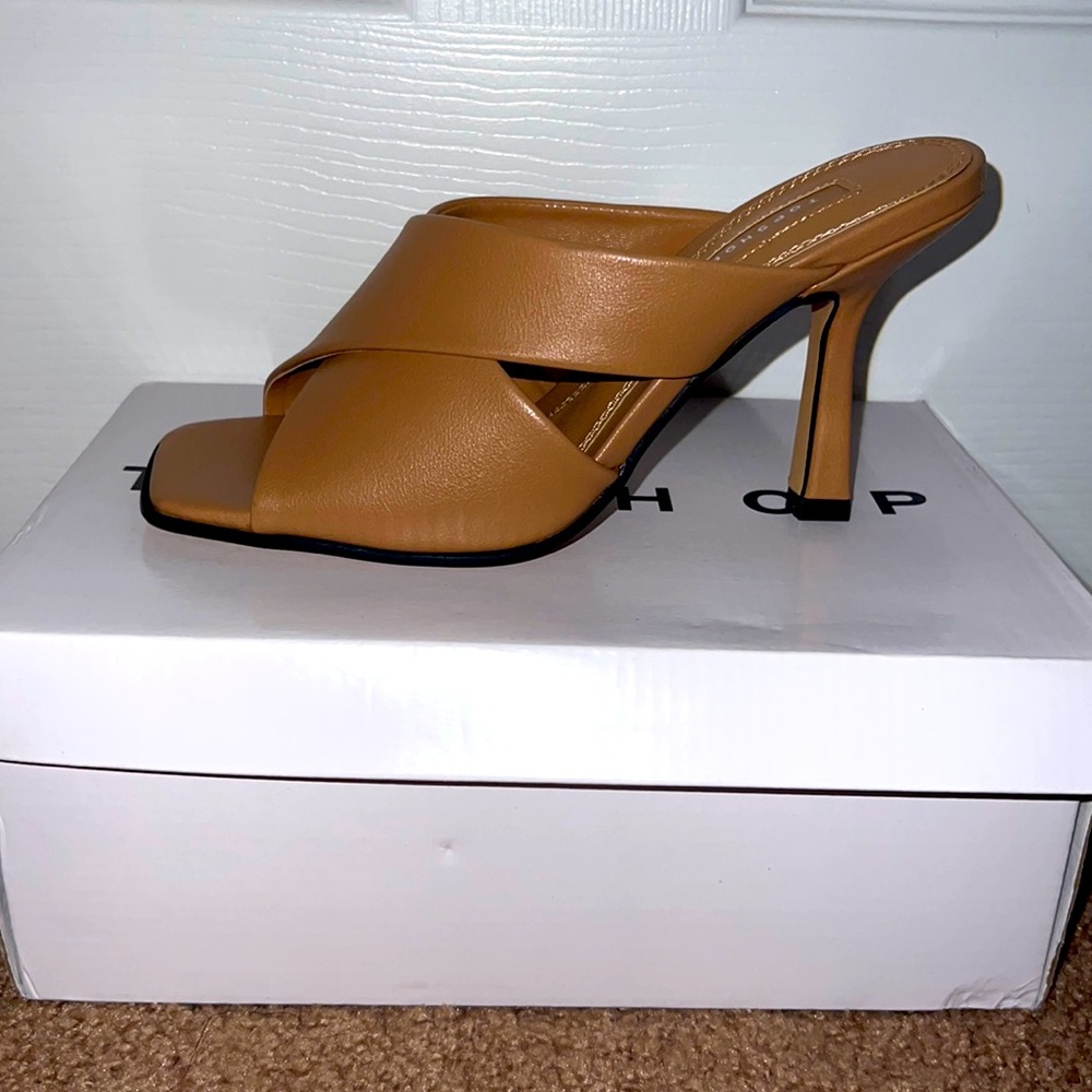 Topshop Nude Mules 7.5